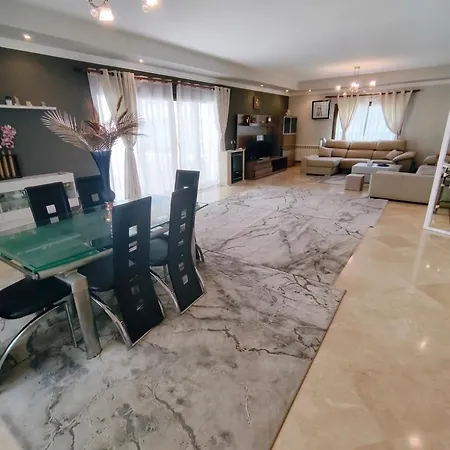 Bel Air 5br, Private Pool, Parking And *