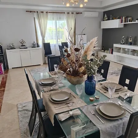 Bel Air 5br, Private Pool, Parking And Villa